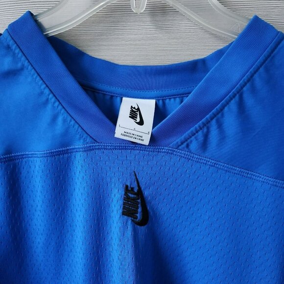 Nike Lab Top Womens L Collection Tee Hyper Cobalt Blue Crop Top V Neck Pullover - Picture 3 of 14